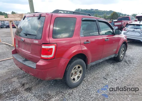 2008 Ford Escape Xls z USA, uszkodzony, nr VIN 1FMCU02Z98KD08454